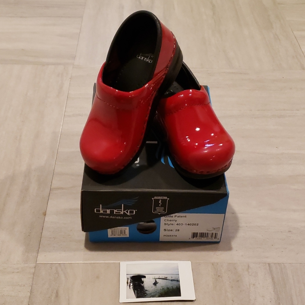 Dansko Kids' Gitte Patent Red - sz. 28
